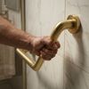 Barre d’appui d’angle pour salle de bain BRUSH GOLD