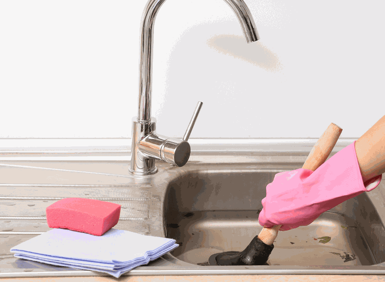 Zatkany zlew - jak sobie z nim poradzić? Sprawdź nasze sposoby!