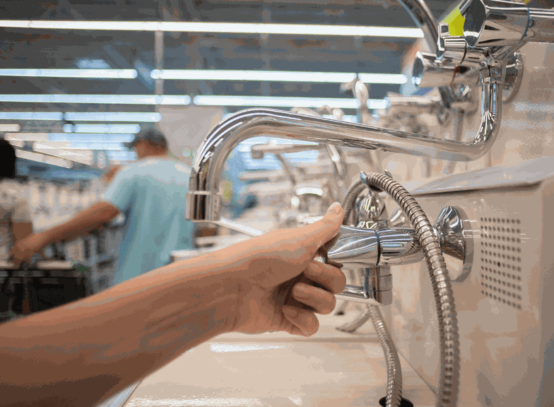 Akú kúpeľňovú batériu vybrať