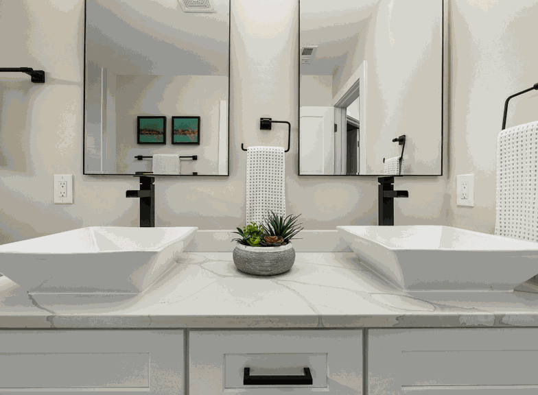 Two washbasins in the bathroom – is it worth considering? Practical ideas and inspiration