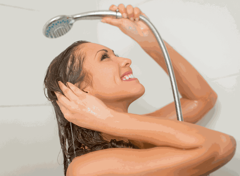 Stavte na sprchu – prehľad podomietkových a nadomietkových sprchových setov