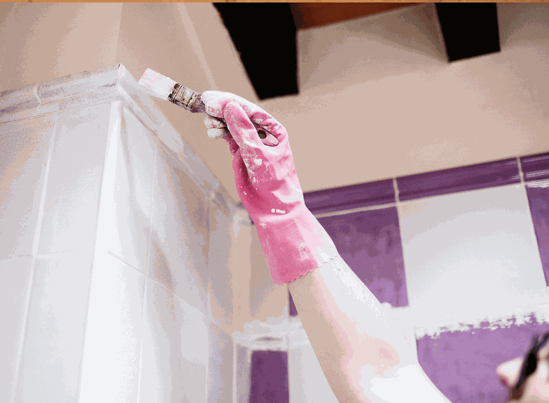 Pintura de azulejos nas casas de banho – uma forma de renovar o ambiente