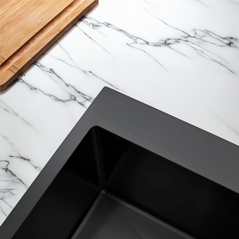 Leo 50 Black musta teräsallas