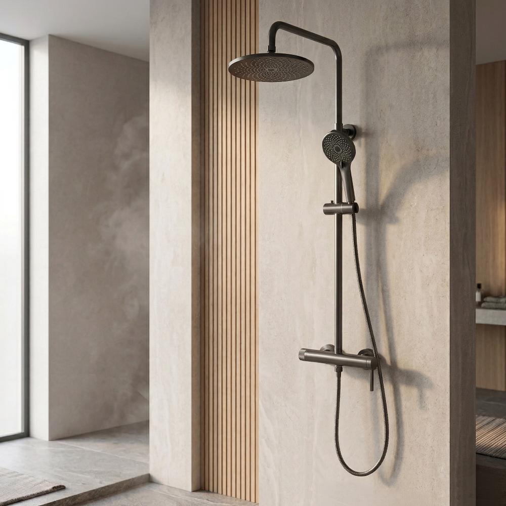 Душевая стойка Rea Rivo Titan