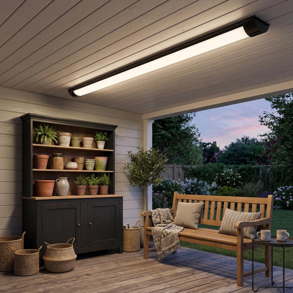 Lampa LED JNH056-42N Czarna 150 cm