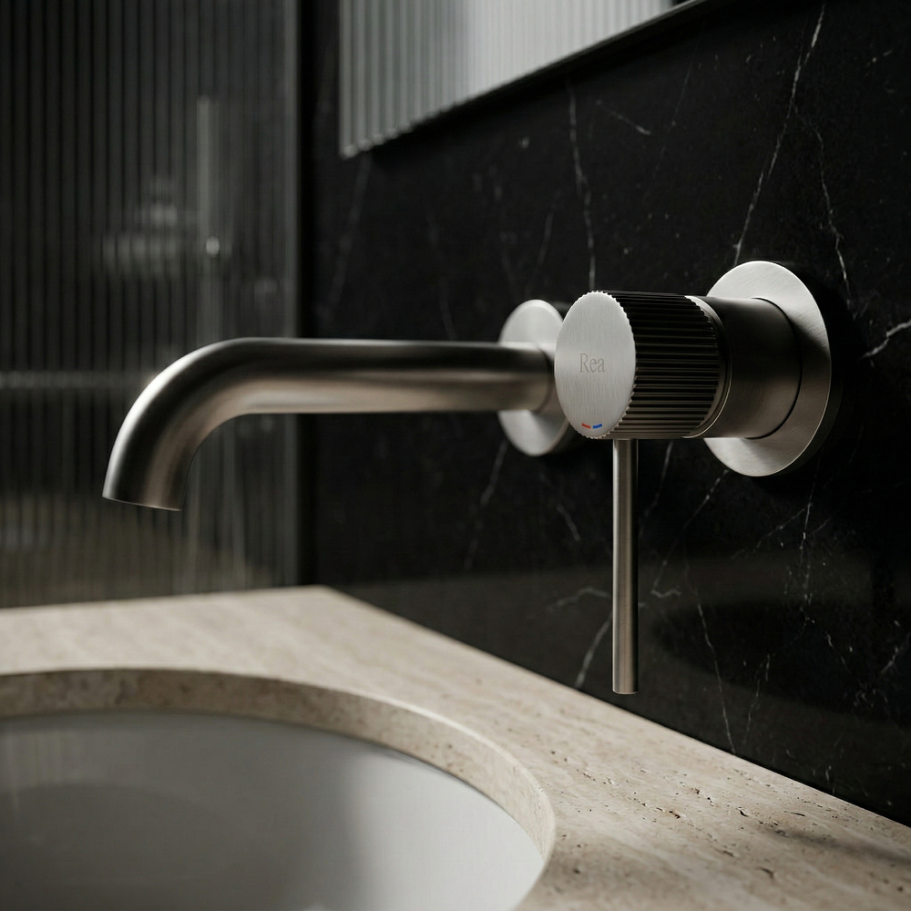 Falra szerelhető csaptelep Rea  Lungo Stripe Brush Nickel