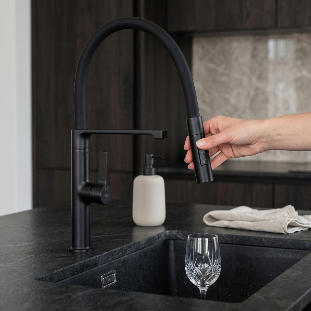 Смесител за кухня REA Lago Black