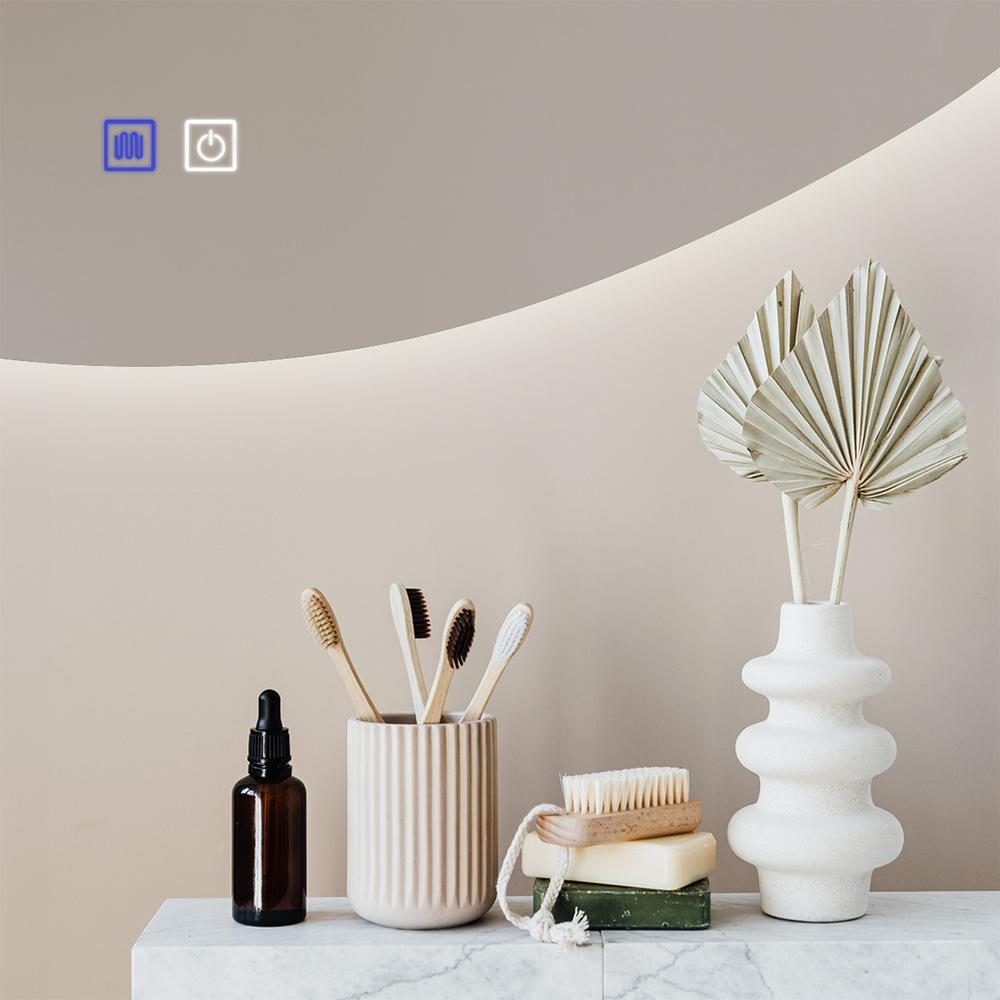 Mirror LED 84x63cm H142