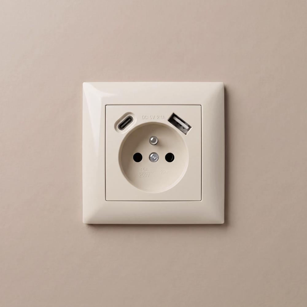 Gniazdo pojedyncze z uziemieniem + USB-A USB-C z ramką OSTE JNH004-G Beżowy