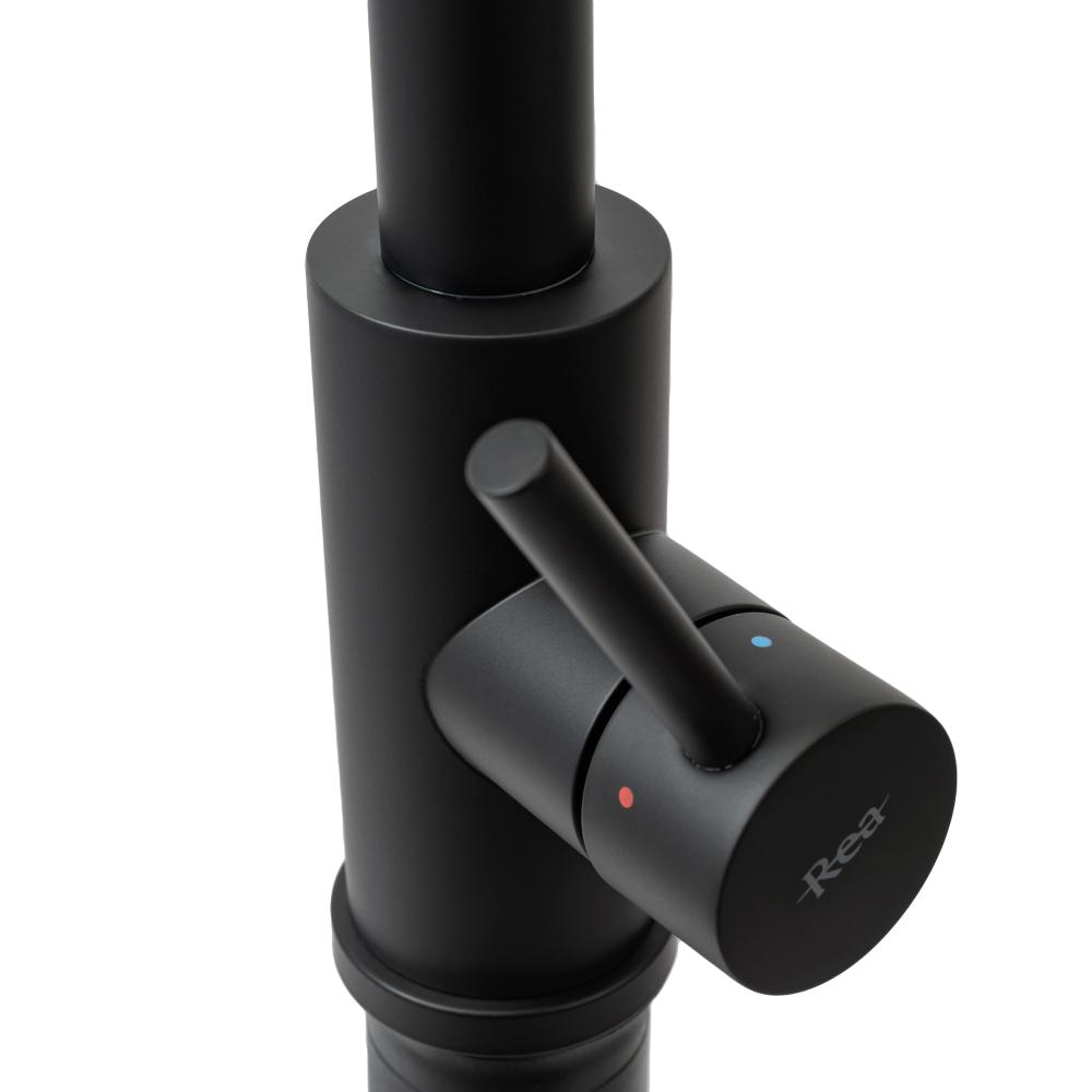 Robinet de cuisine Rea Fresh Black Mat