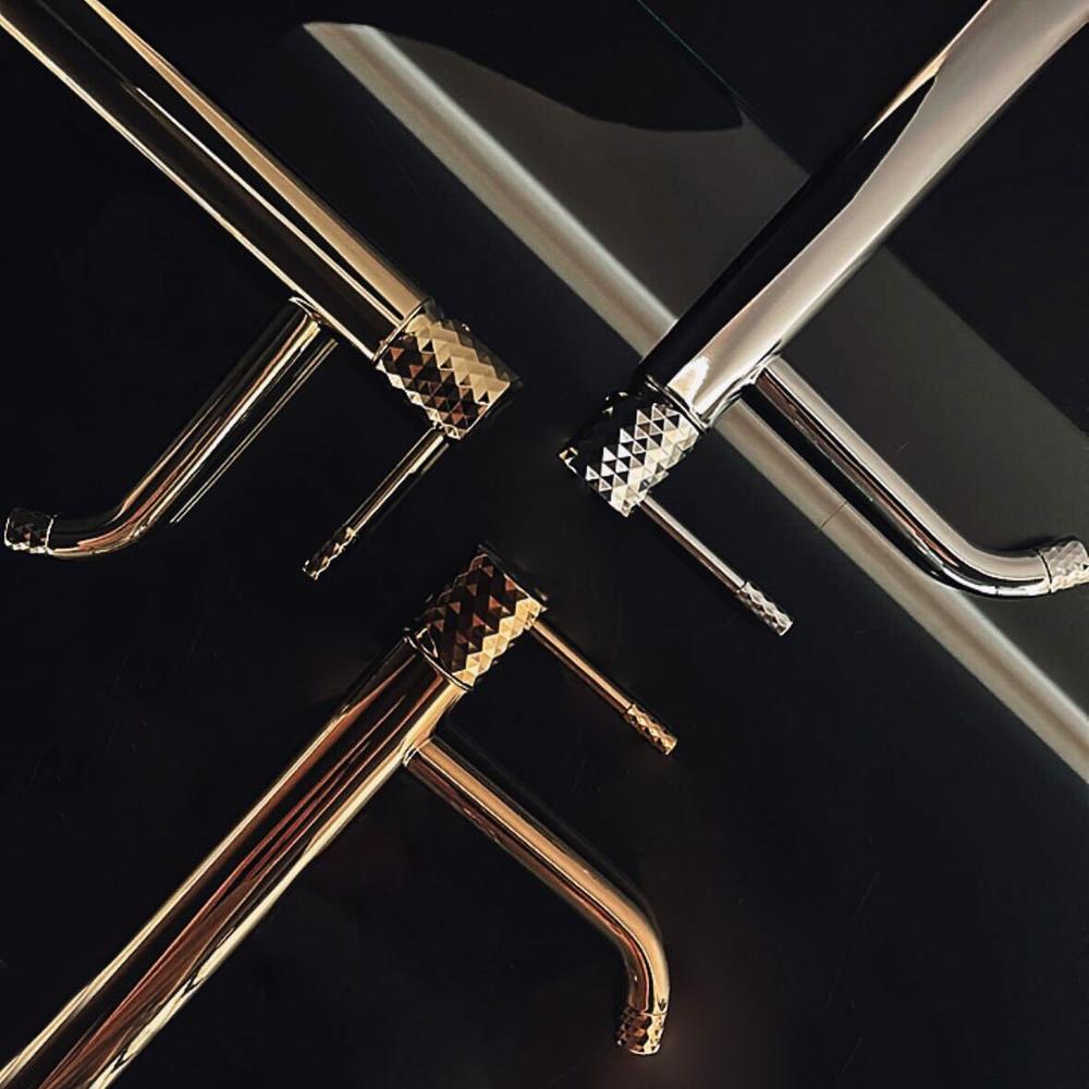 Смеситель Rea Lungo Diamond GoldLow