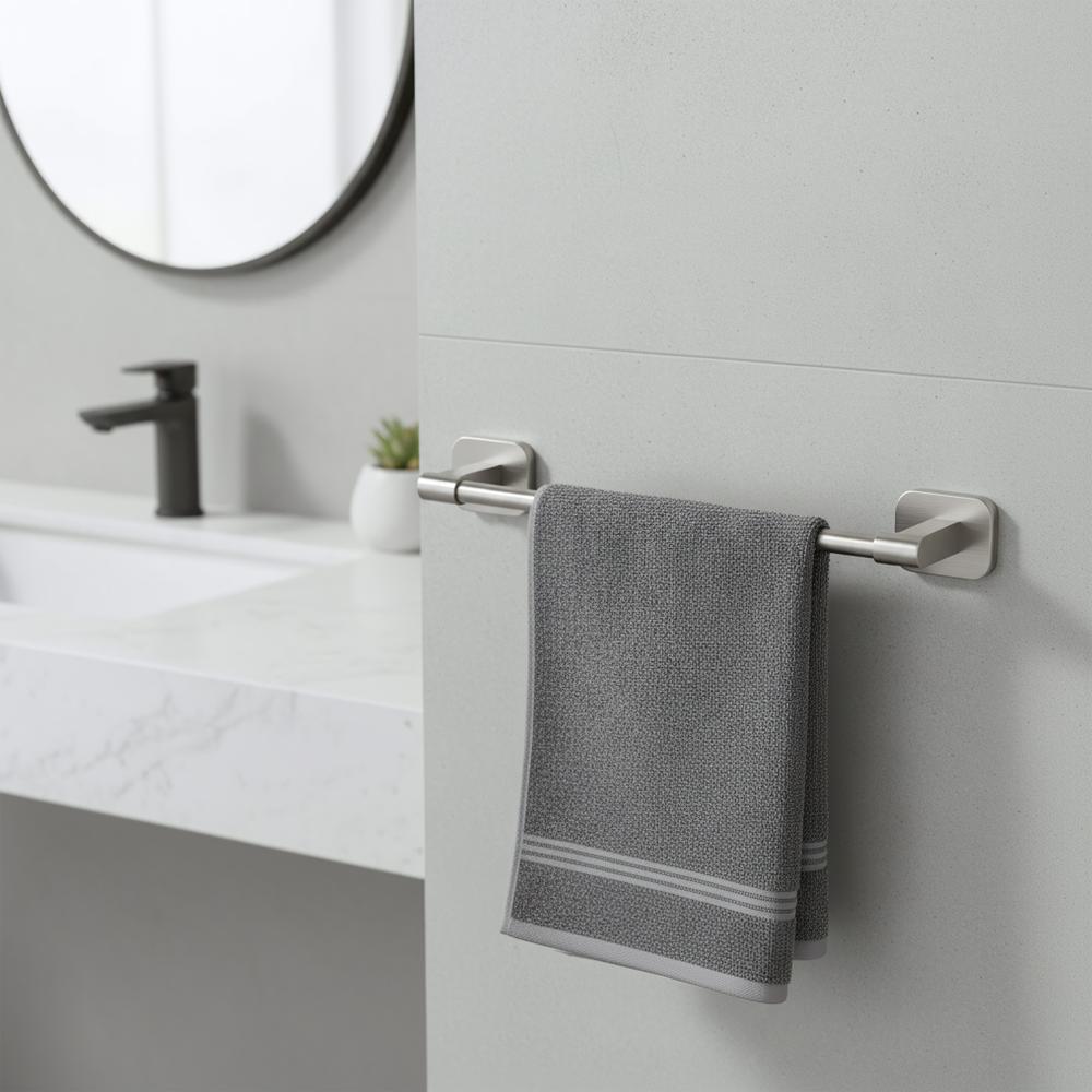 Bathroom hanger 5901 Nico Brush Nickel