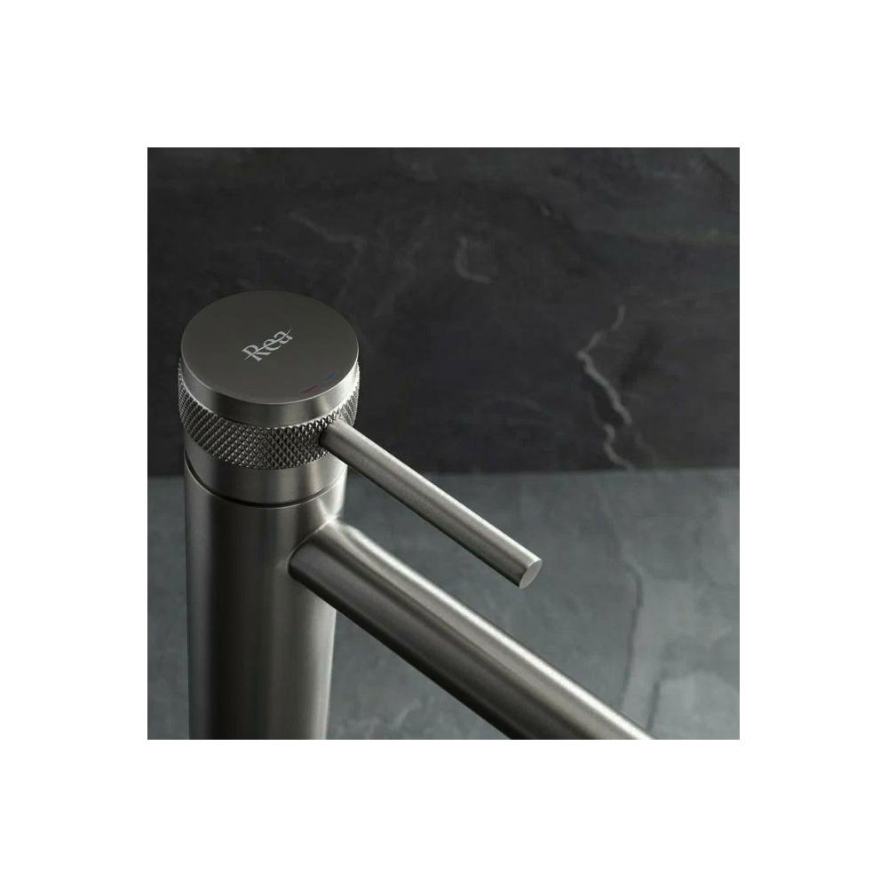 Grifo de baño Rea Lungo Grip Gun Grey low