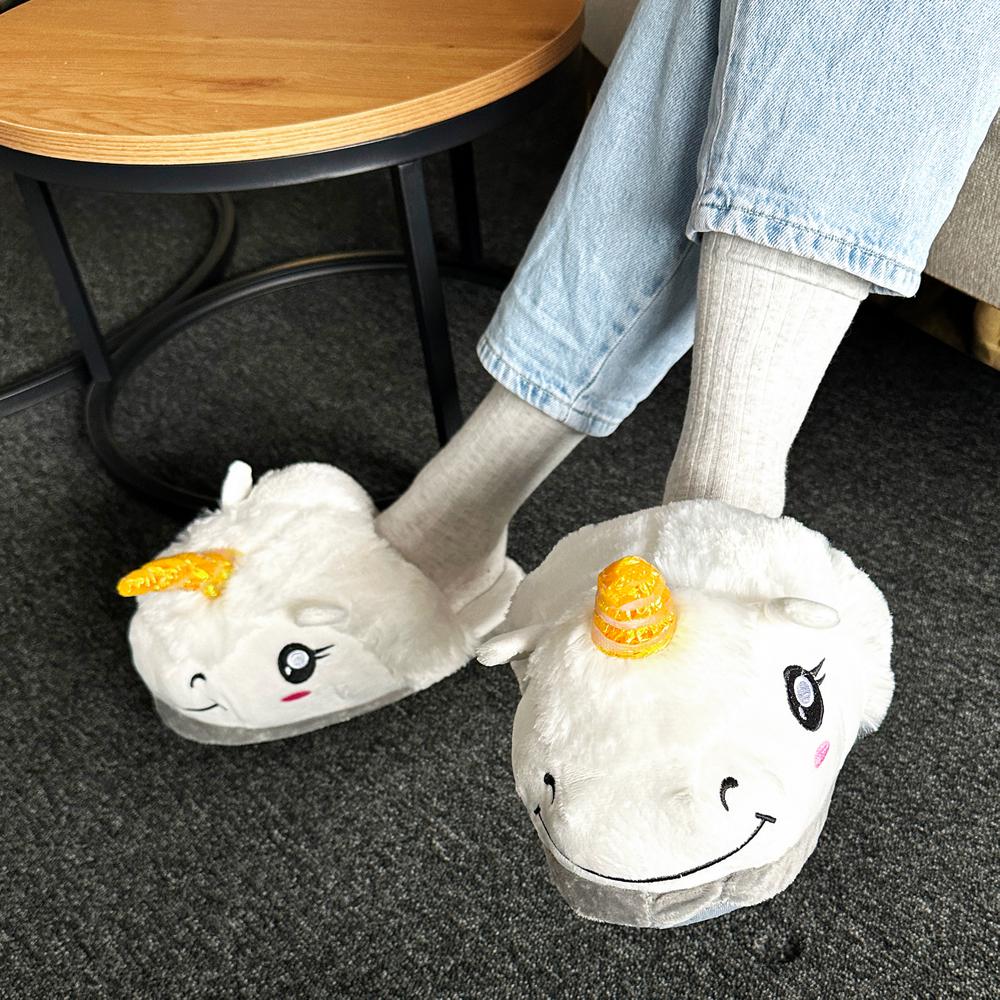 Kapcie klapki Kigurumi Pegaz biały