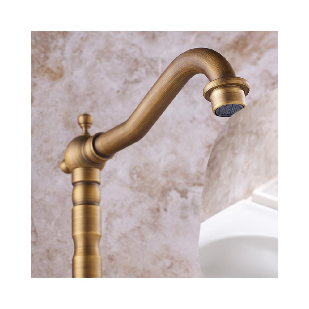 Torneira para pia de cozinha antiga Rea Rustico em ouro