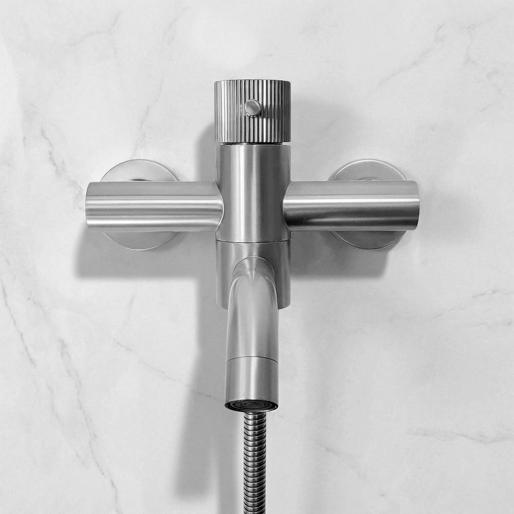 Vanová baterie Rea Lungo Stripe Brush Nickel