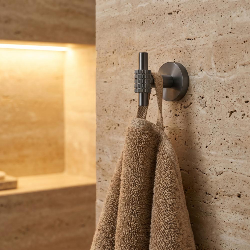 Vonios kabliukas 29104 Rivo Titan