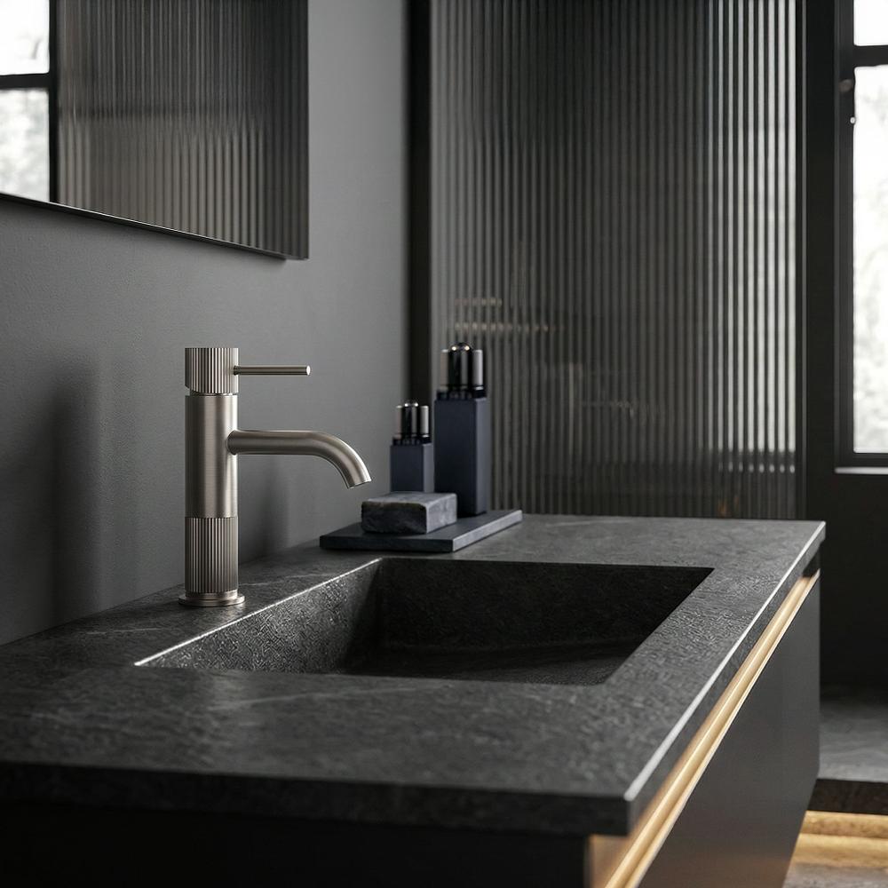 Fürdőszobai csaptelep Rea Lungo Stripe Brush Nickel Low