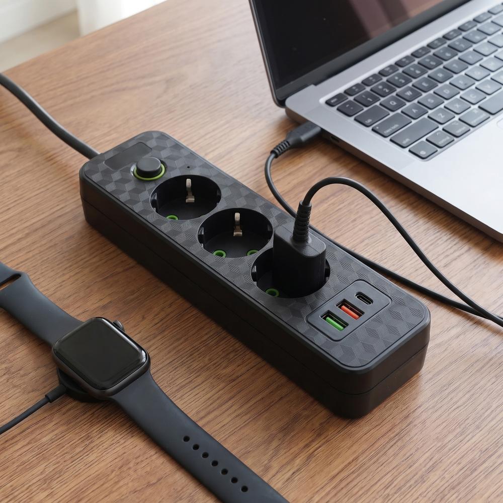 Listwa zasilająca Przedłużacz 3 gniazda + 2x USB-A + USB-C JNH020-3A Czarny