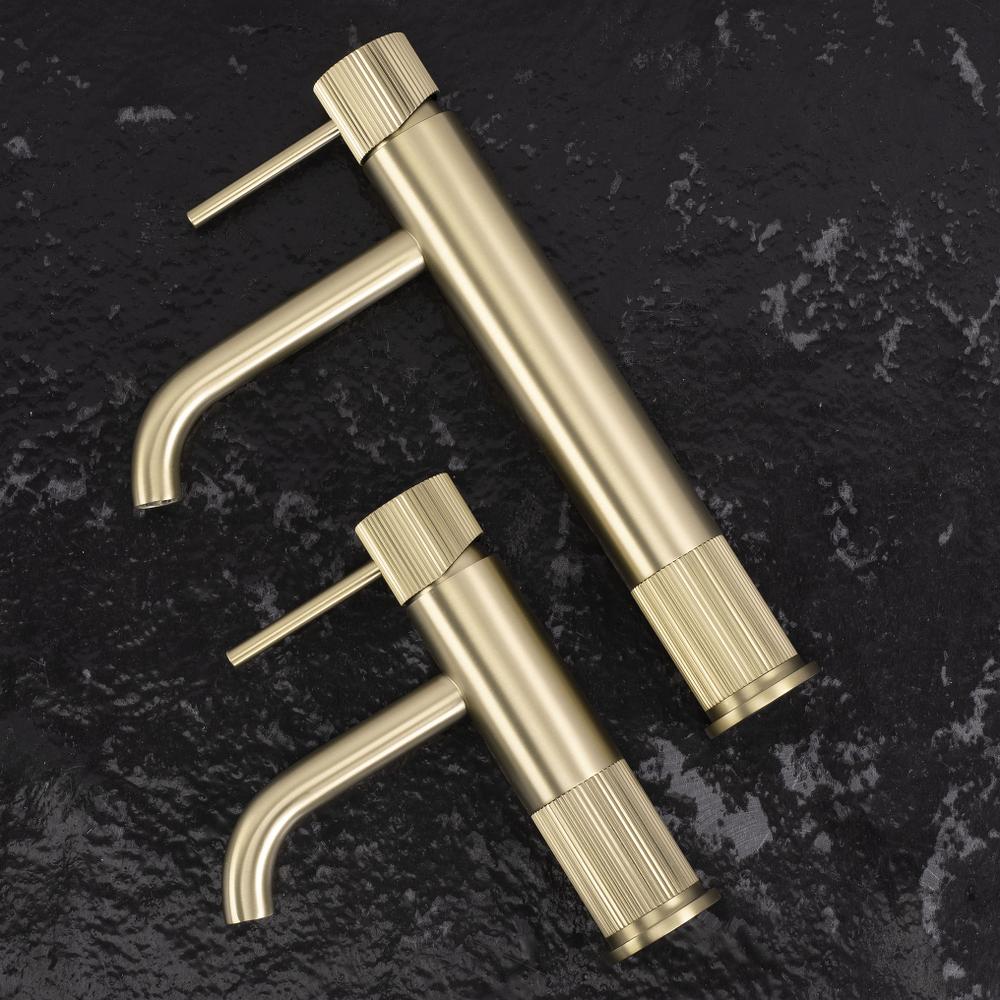 Fürdőszobai csaptelep Rea Lungo Stripe Brush Gold