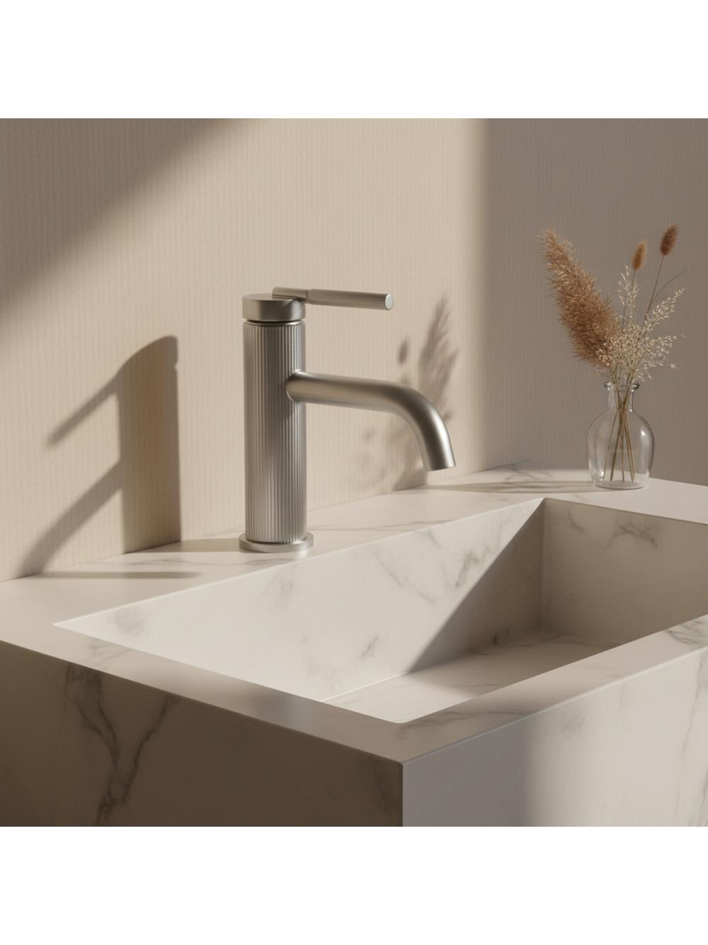 Bateria Umywalkowa REA Argon Nikiel Szczotkowany Niska