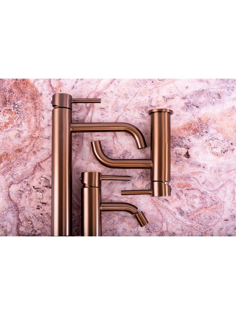 Σετ κρυφής μπανιέρας και ντους Rea Lungo, Copper Brush + BOX