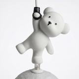 LAMPA SUFITOWA WISZĄCA MIŚ STOJĄCY NA KSIĘŻYCU G166-1CP