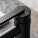 Grifo de baño Rea Ontario Black