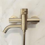 Vanová baterie Rea Lungo Stripe Gold  Brush