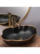 Rea Pearl  //  Color : Black Matt & Gold Edge  //  51.5 x  37.5 x 13.5 cm