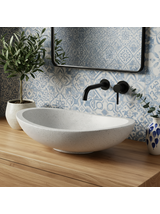 Rea Leona galda virsmas izlietne