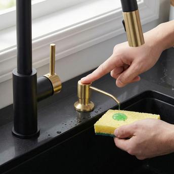 Dávkovač tekutín do umývadla Rea LON Brush Gold