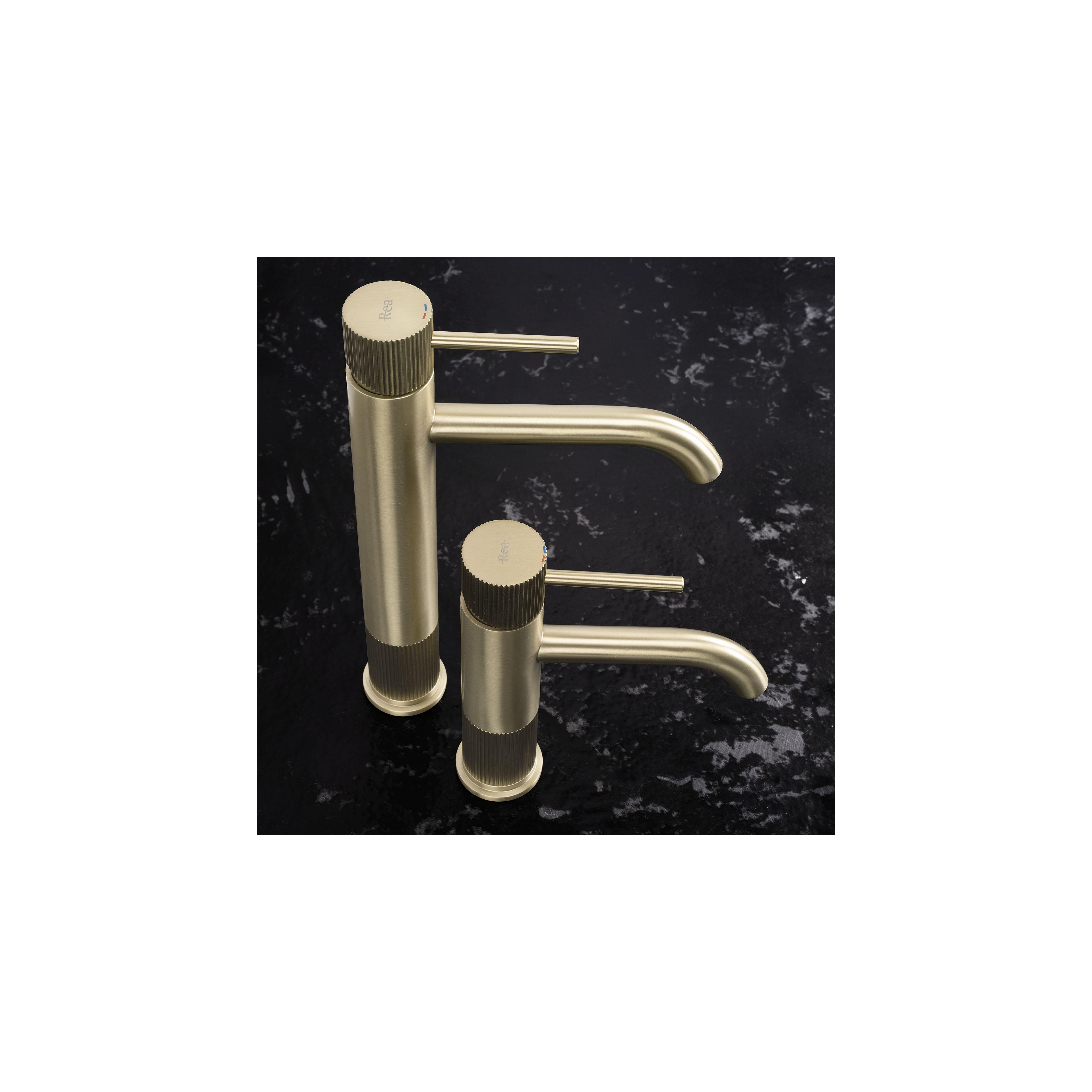 Baterie pentru baie Rea Lungo Stripe Brush Gold Low