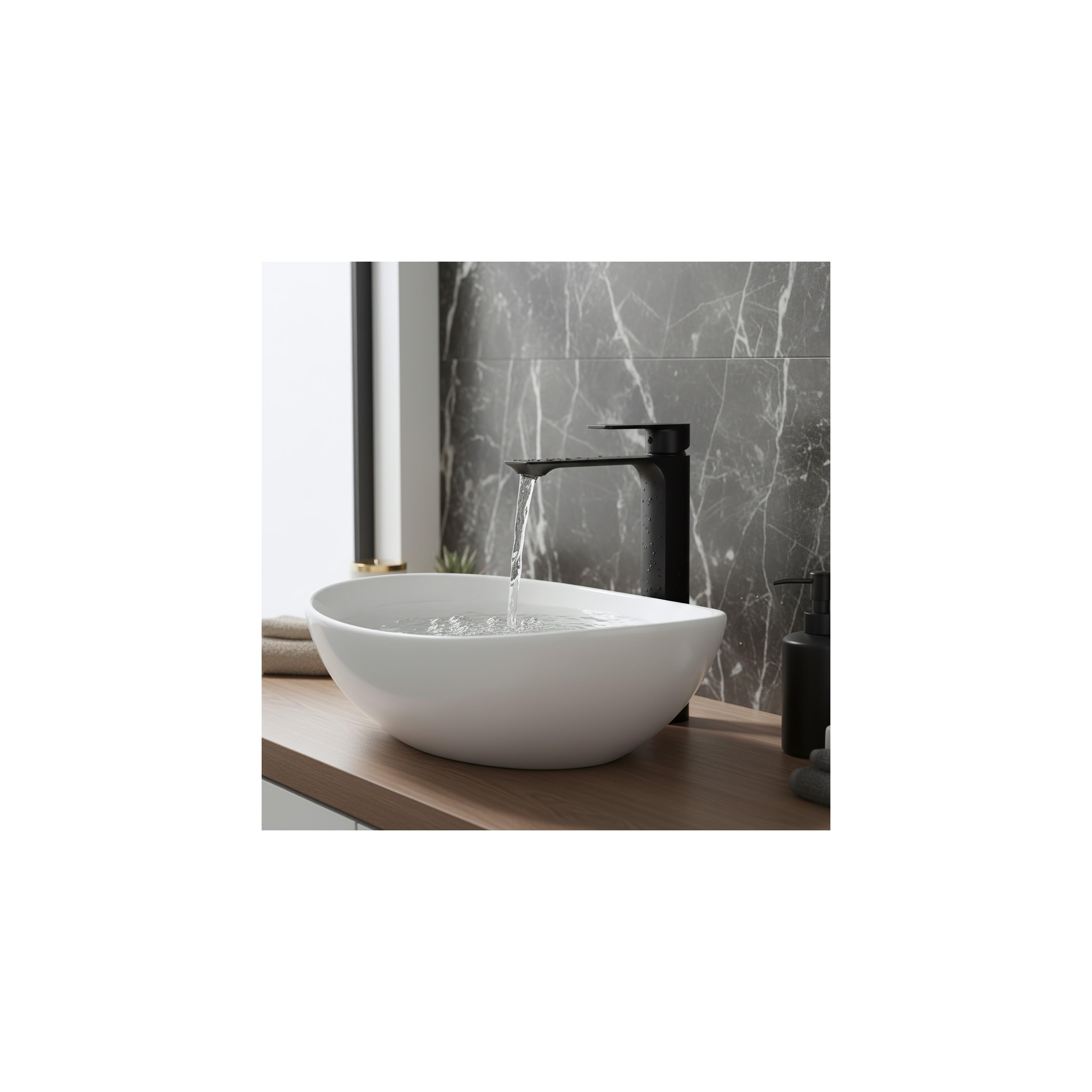 Baterie pentru baie REA Urban Black High