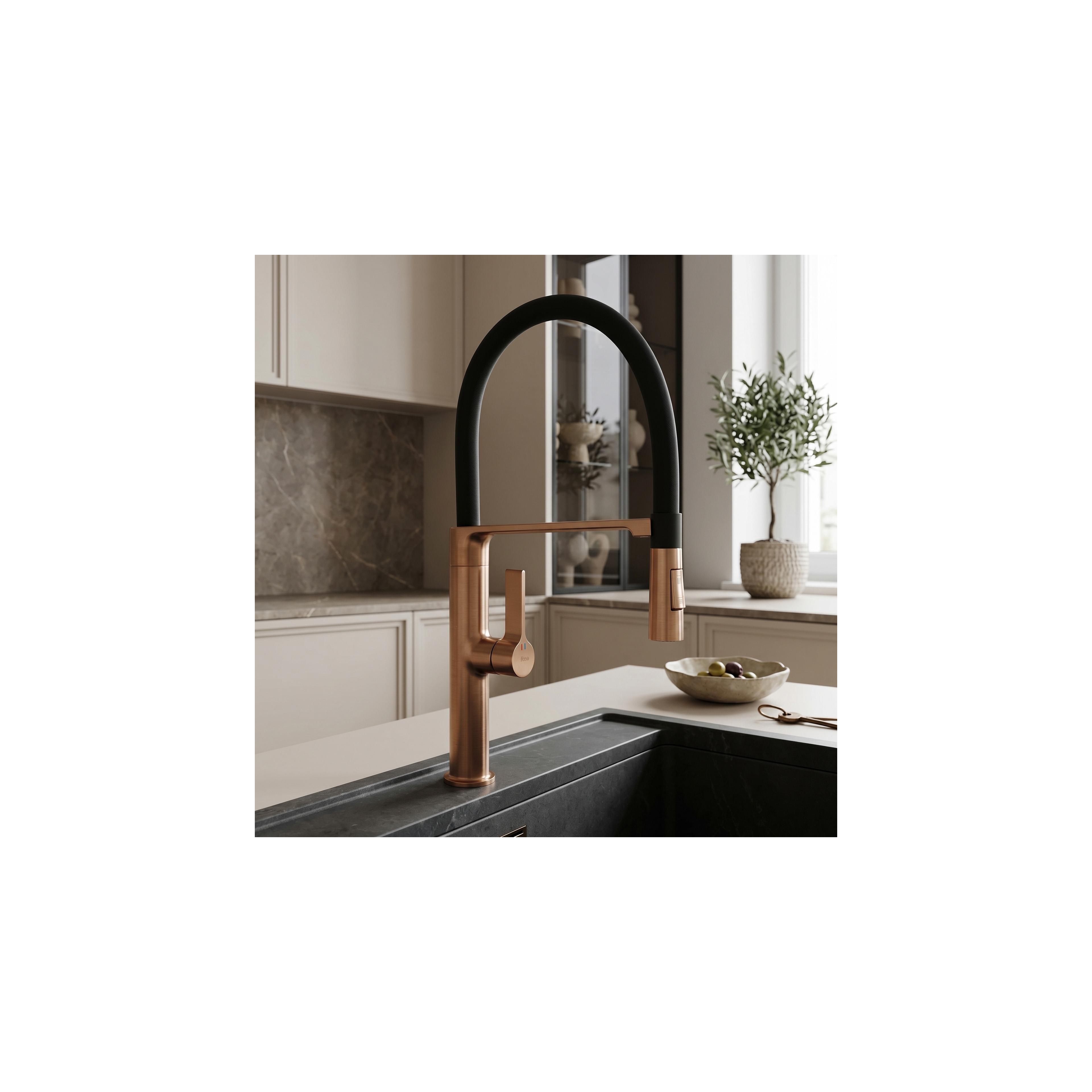 Kitchen faucet REA Lago Brush Copper