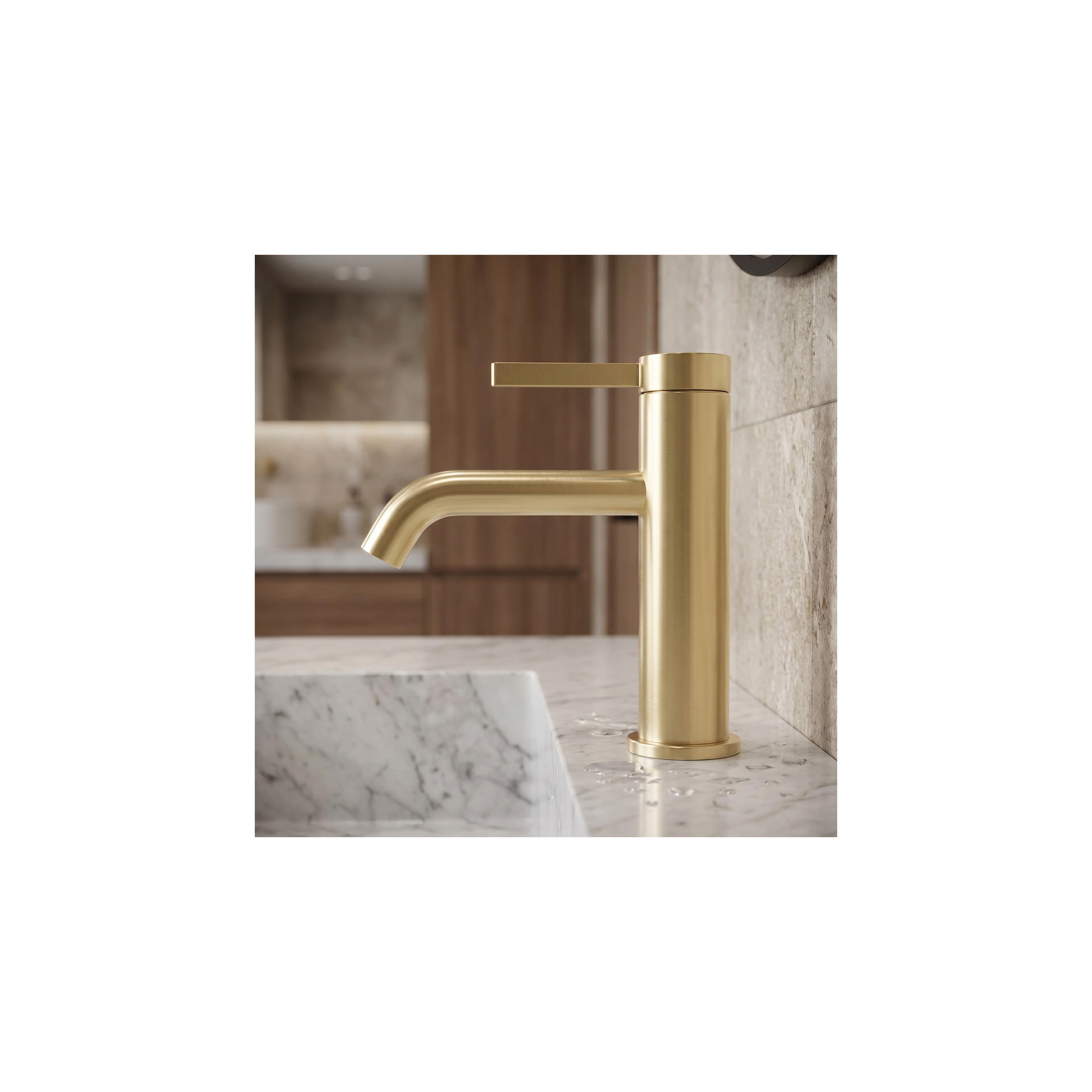Kylpyhuoneen sekoitin REA Rivo Brush Gold
