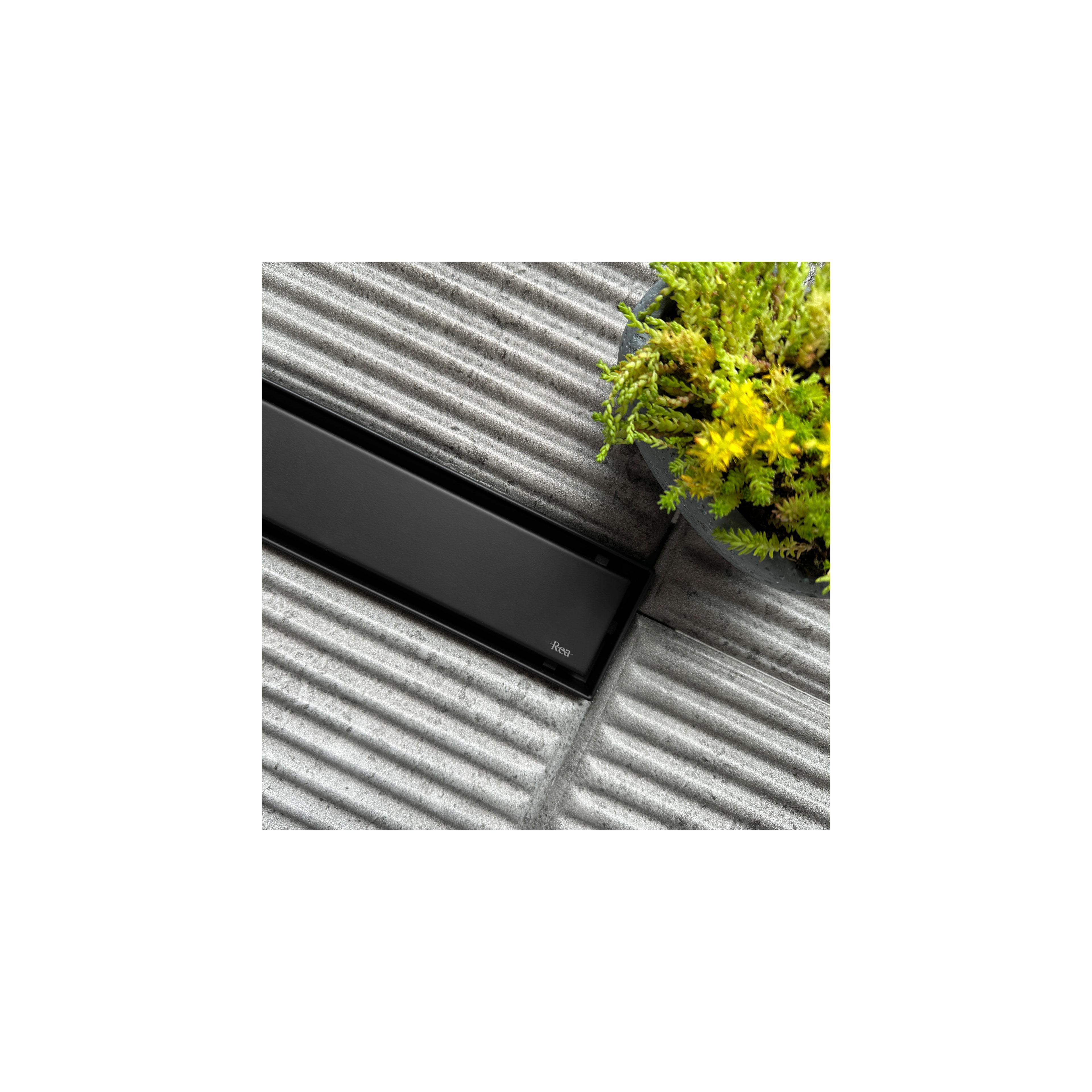 Линеен сифон REA Neox pro Black 90