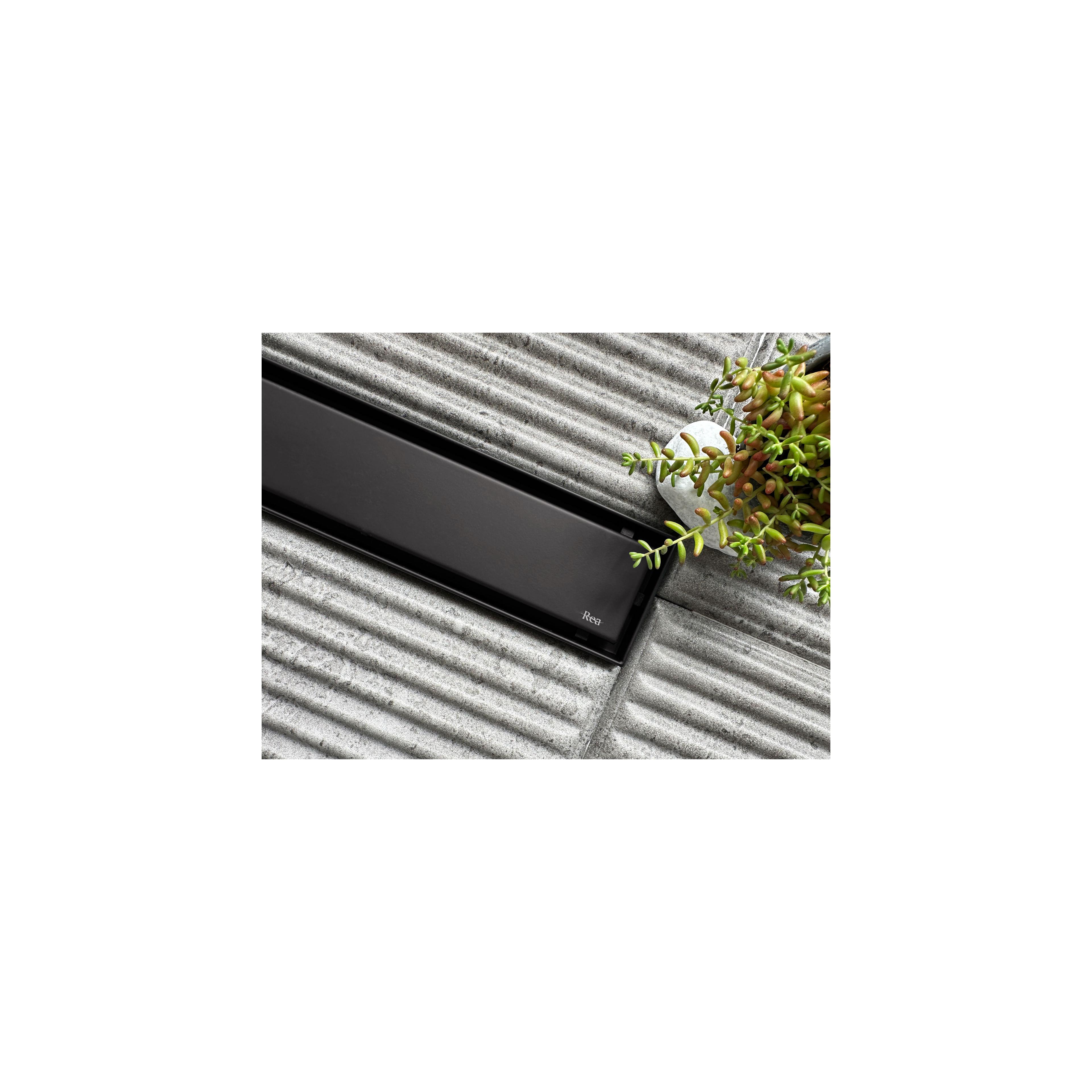 Линеен сифон REA Neox pro Black 90