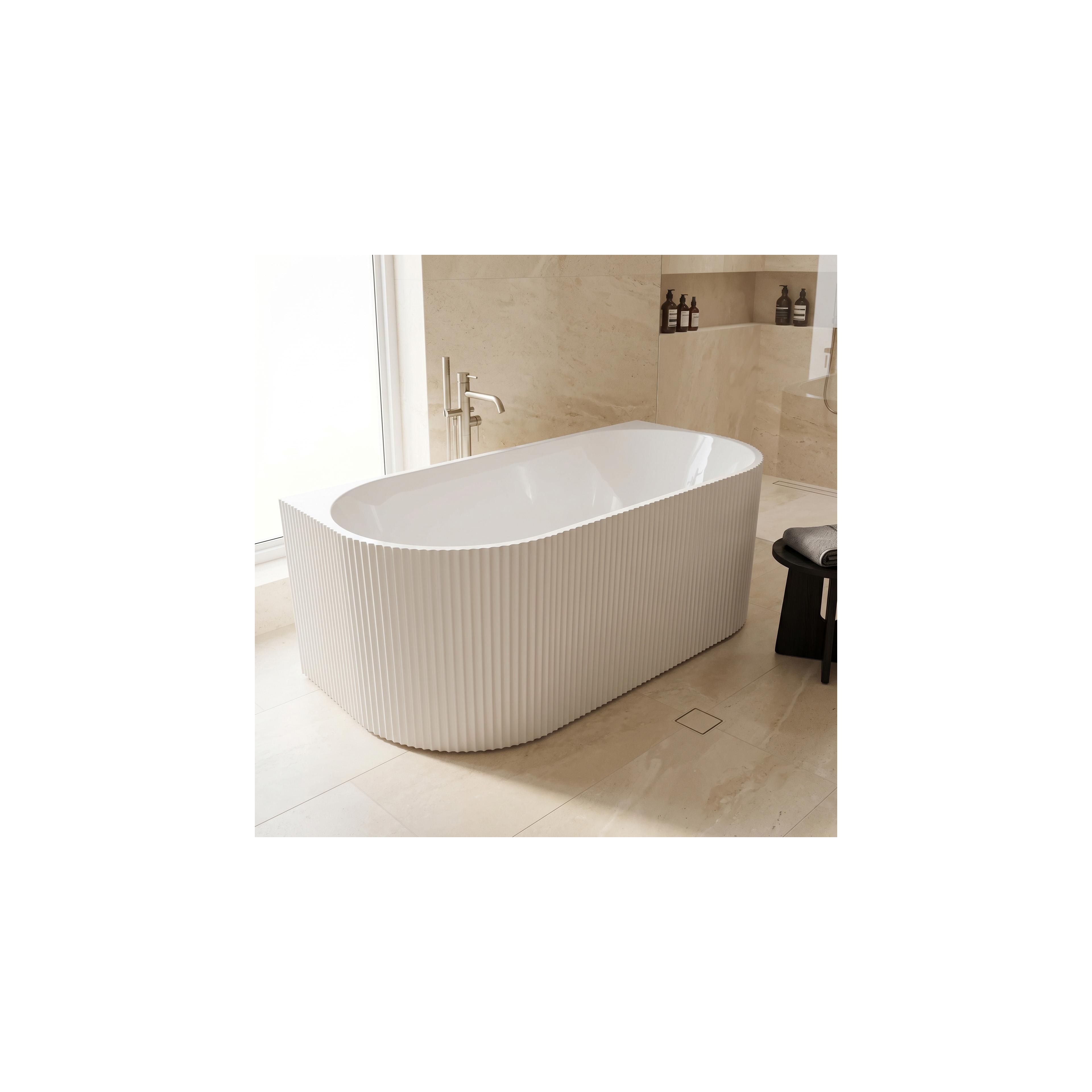 Wall acrylic Bathtub VENETA 170cm