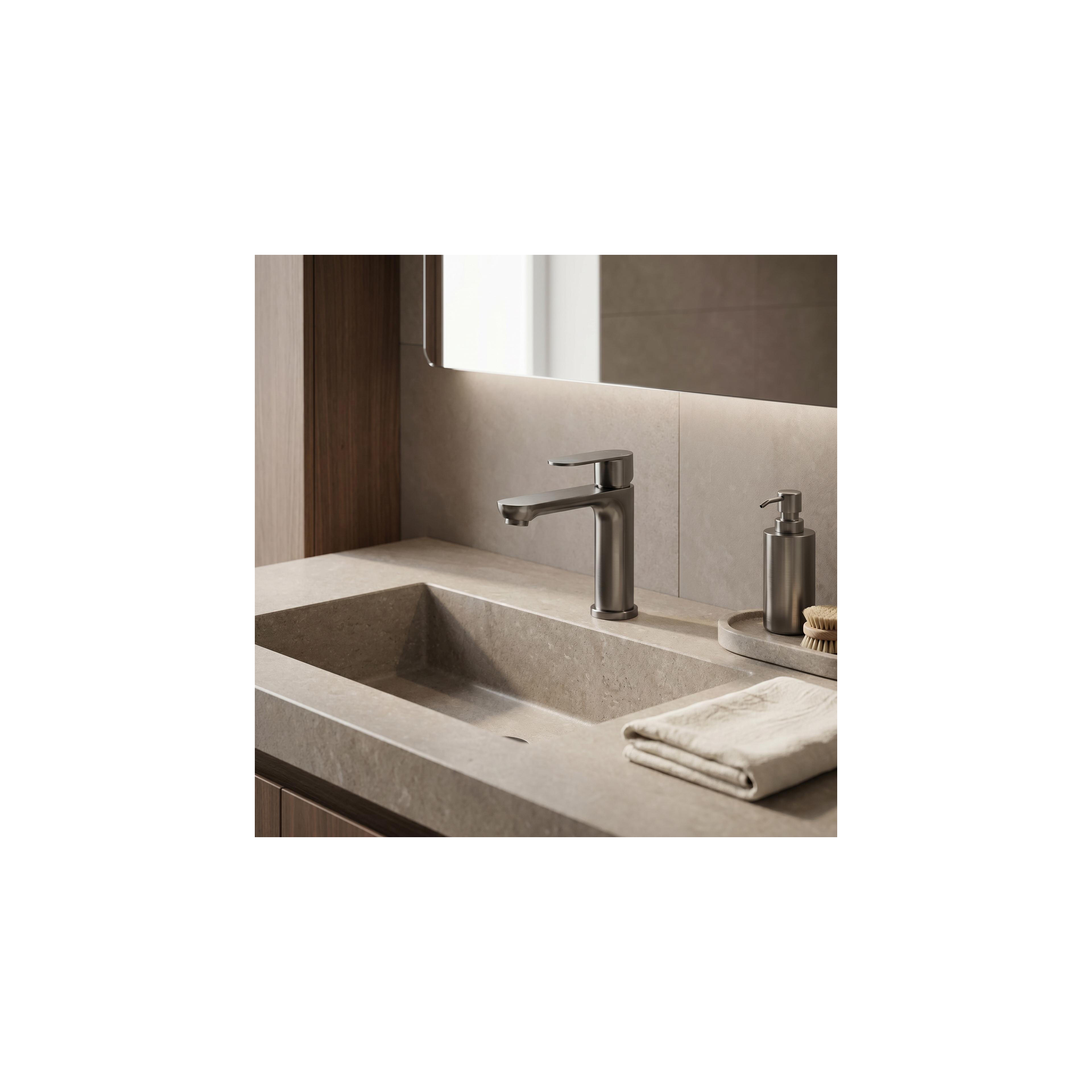 Bathroom faucet Rea Logan Titan