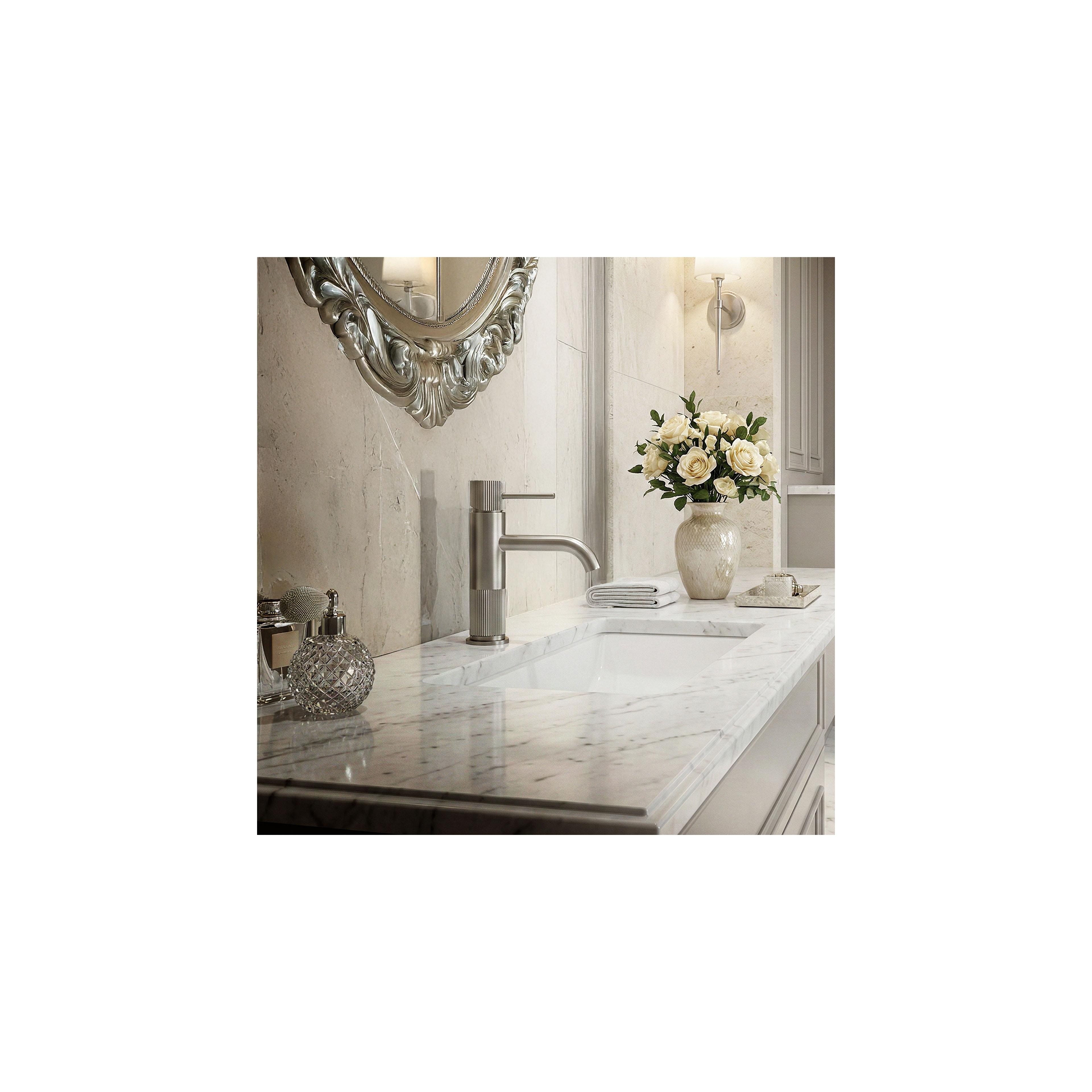 Baterie pentru baie Rea Lungo Stripe Brush Nickel Low