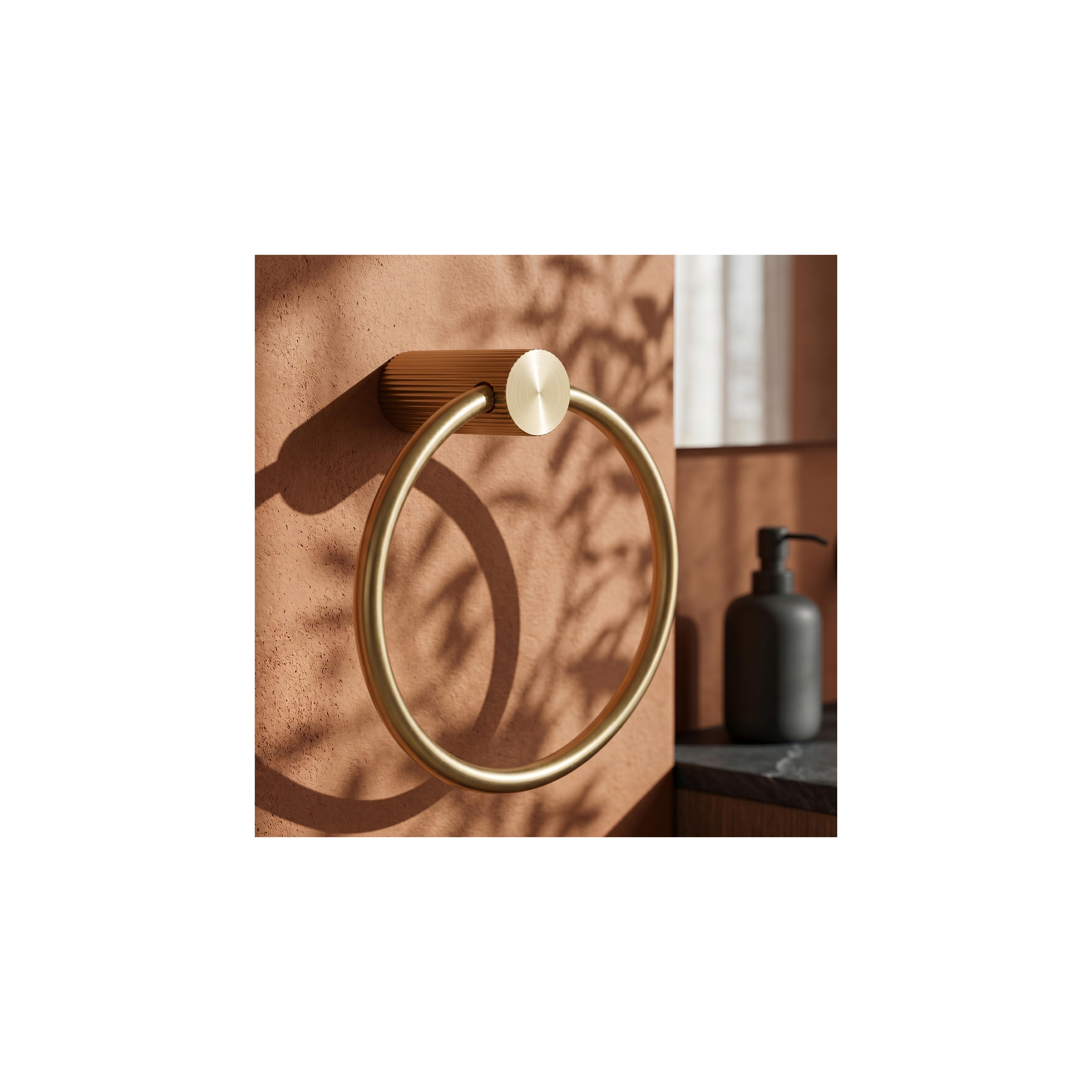 Kupatilski vješalica Ring 64106 SOLO Brush Gold
