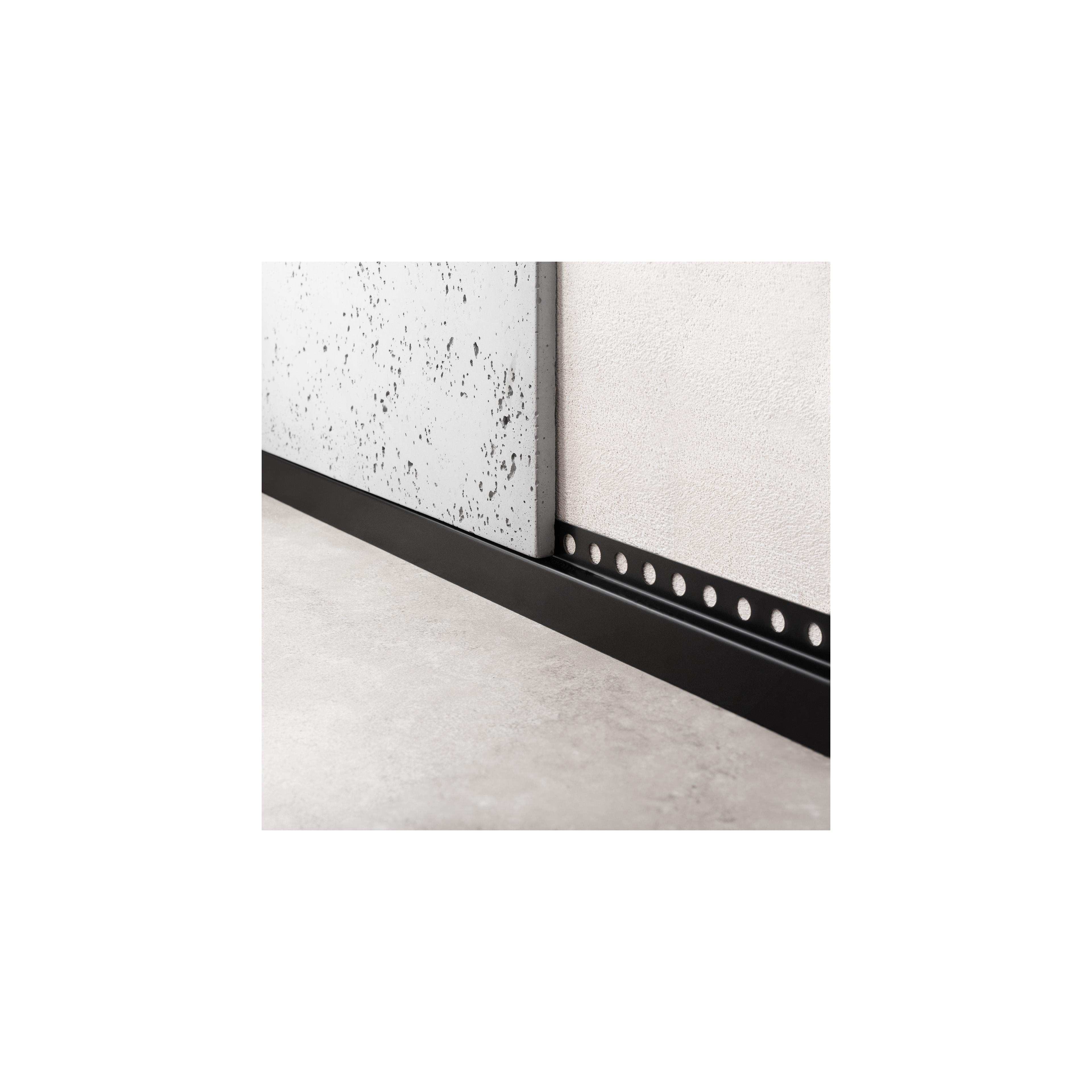 Front shower tray strip 130cm Black