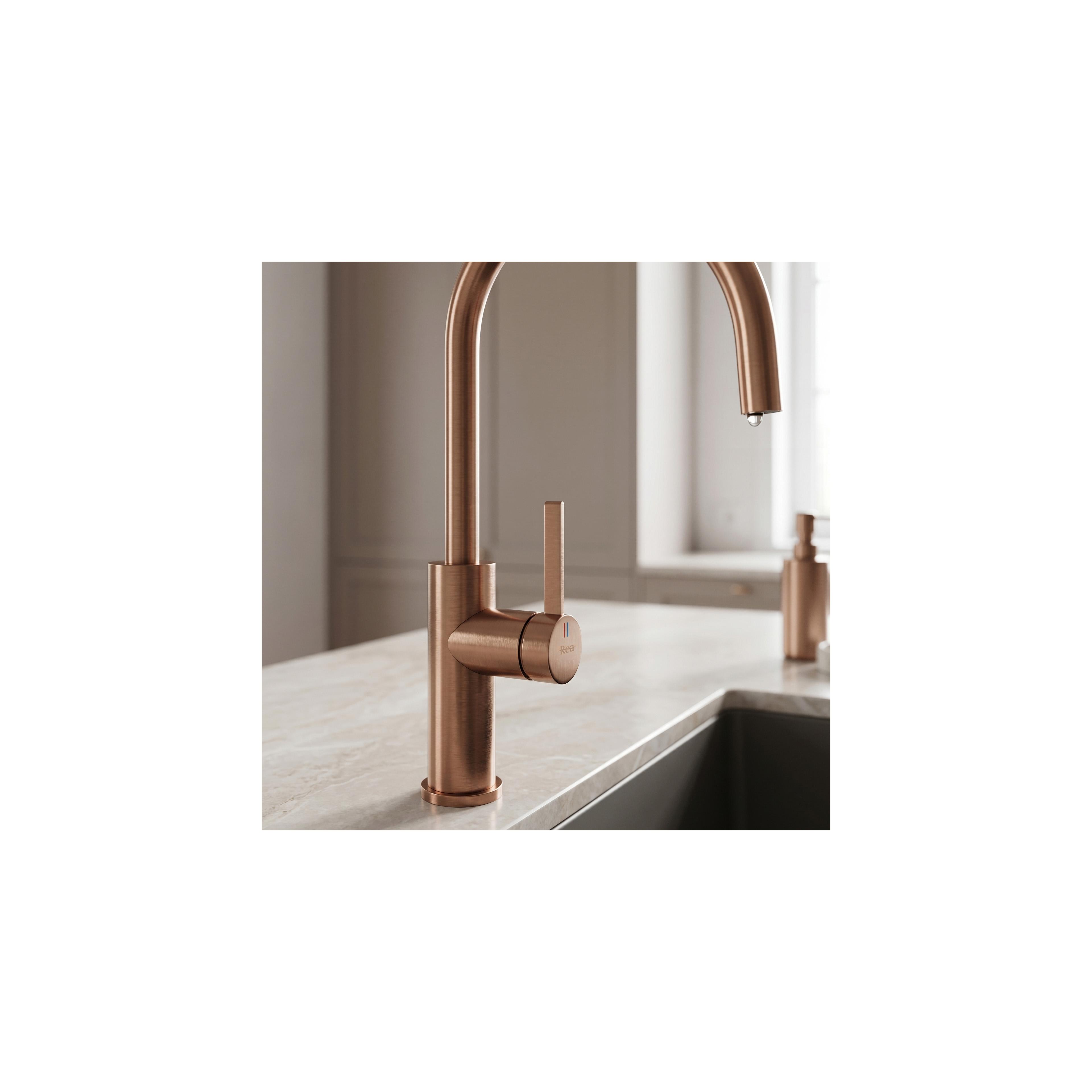 Kitchen faucet REA Rivo Brush Copper