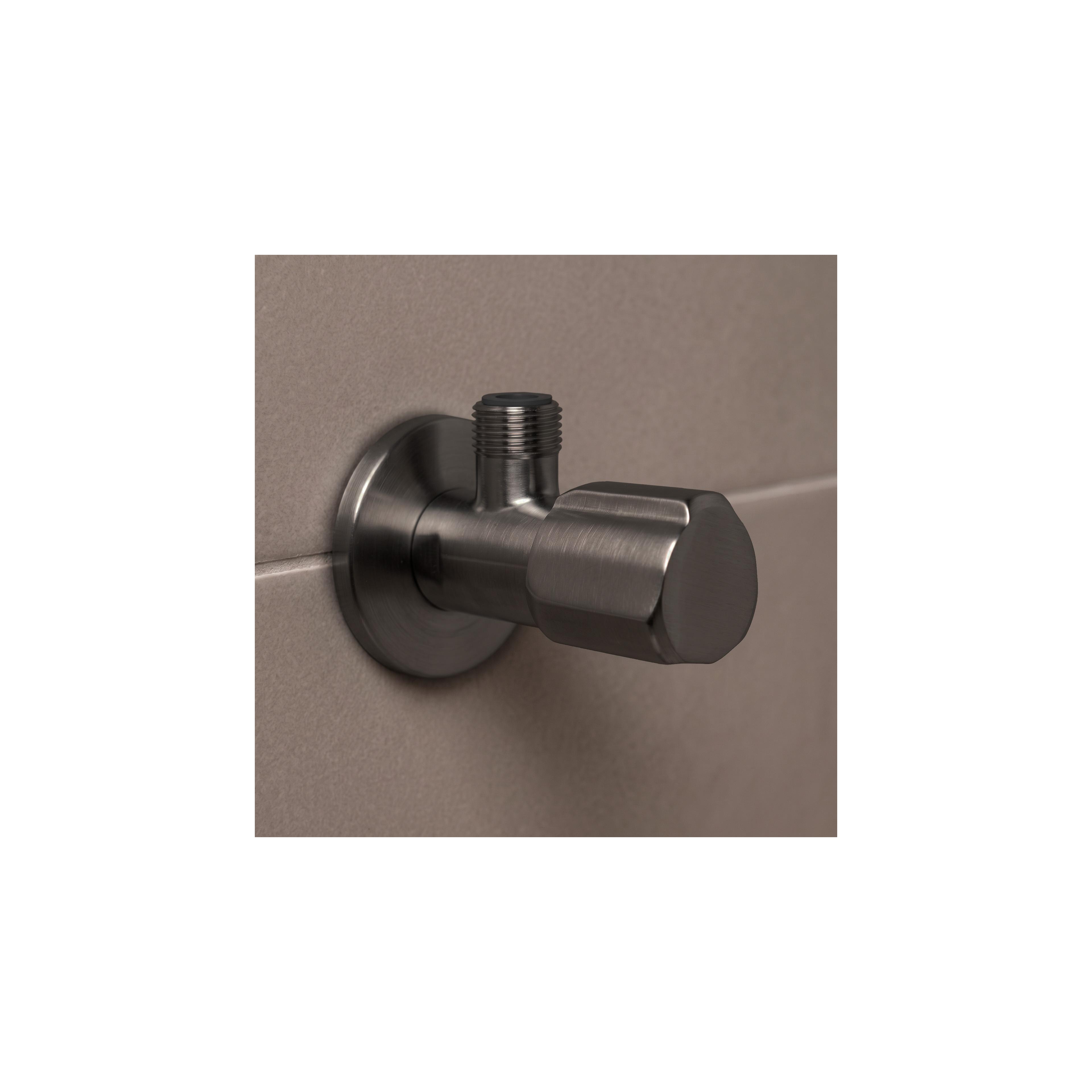 Ъглов вентил 02  1/2" x 3/8" Titan