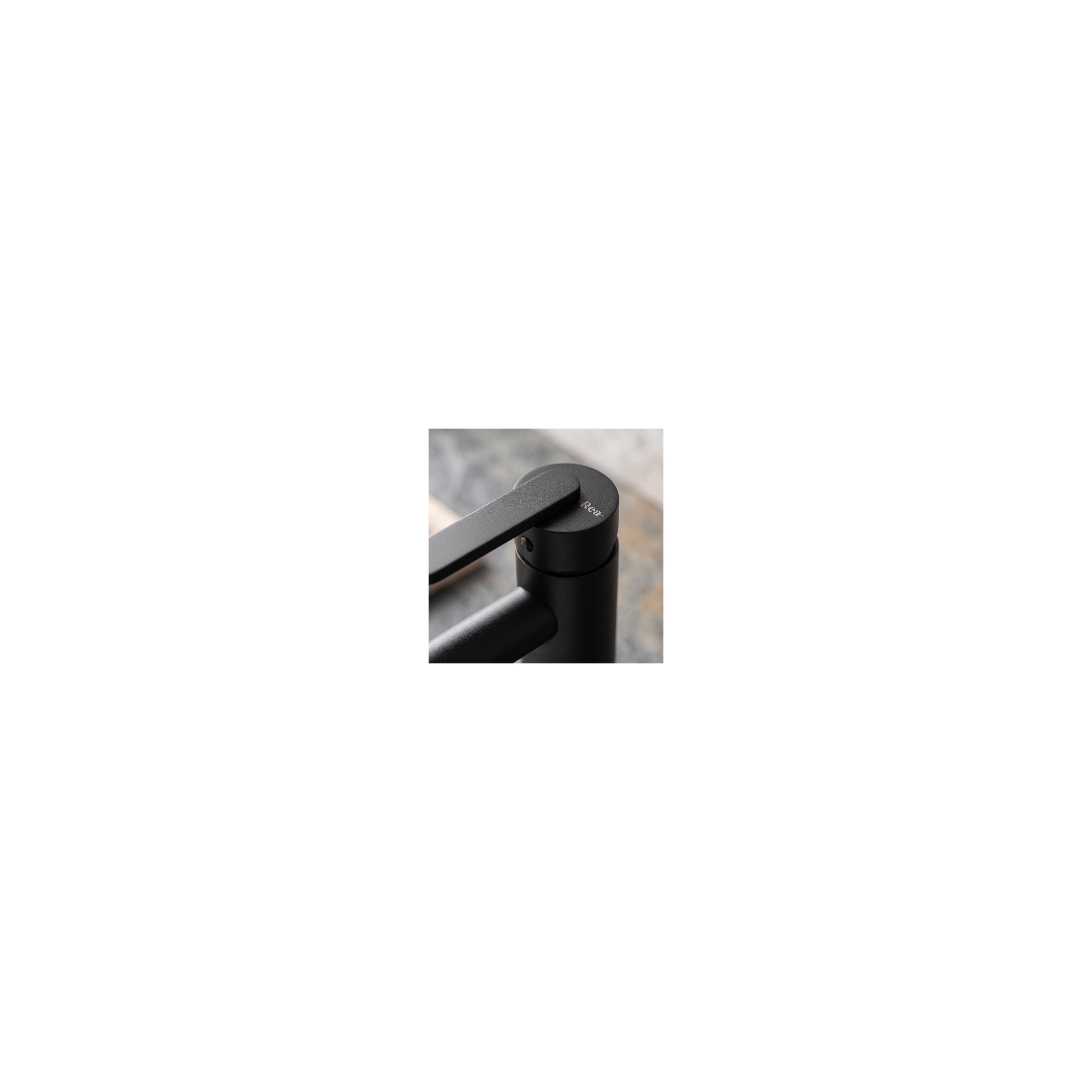 Grifo de baño Rea Ontario Black