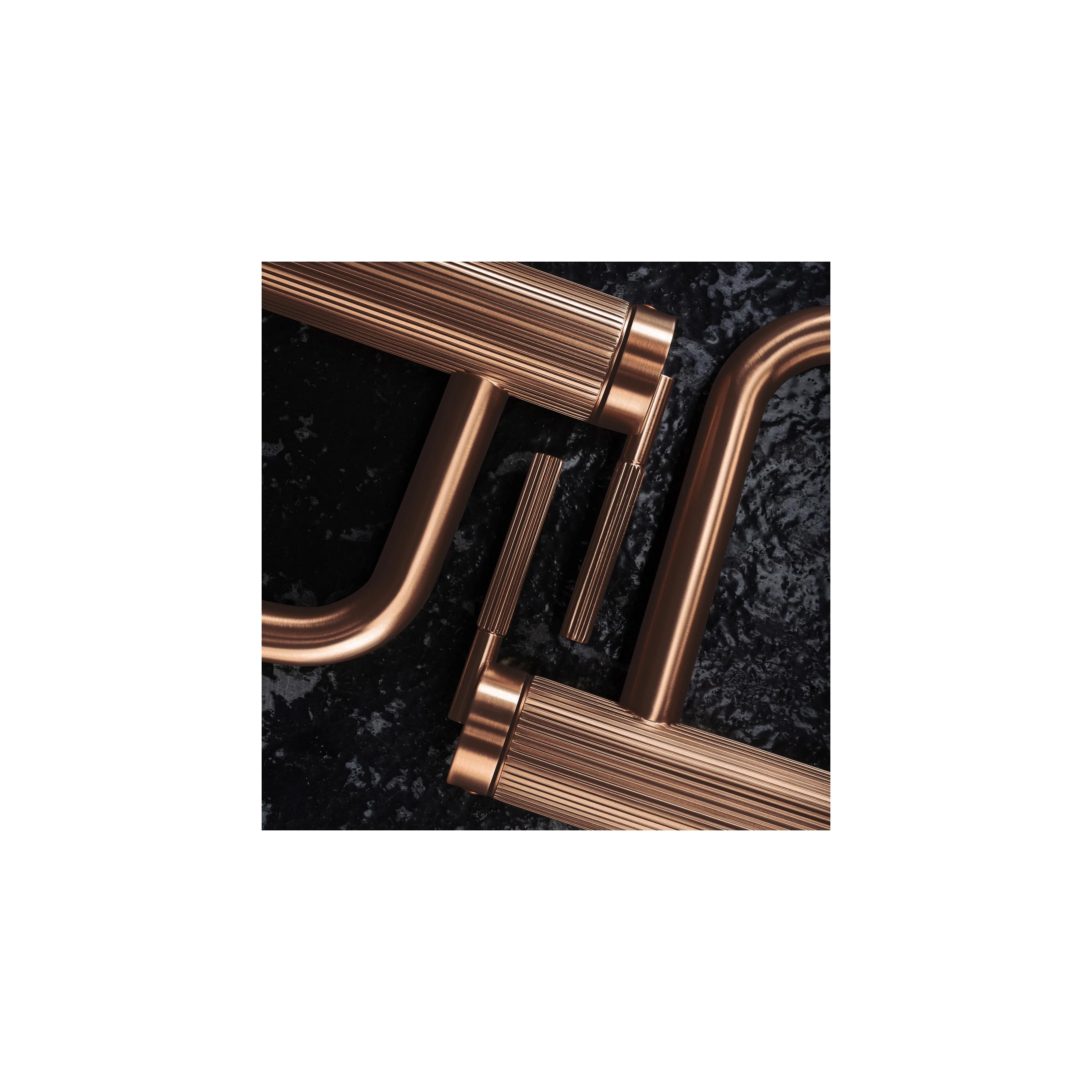 Vannas istabas maisītājs REA Argon Brush Copper Low