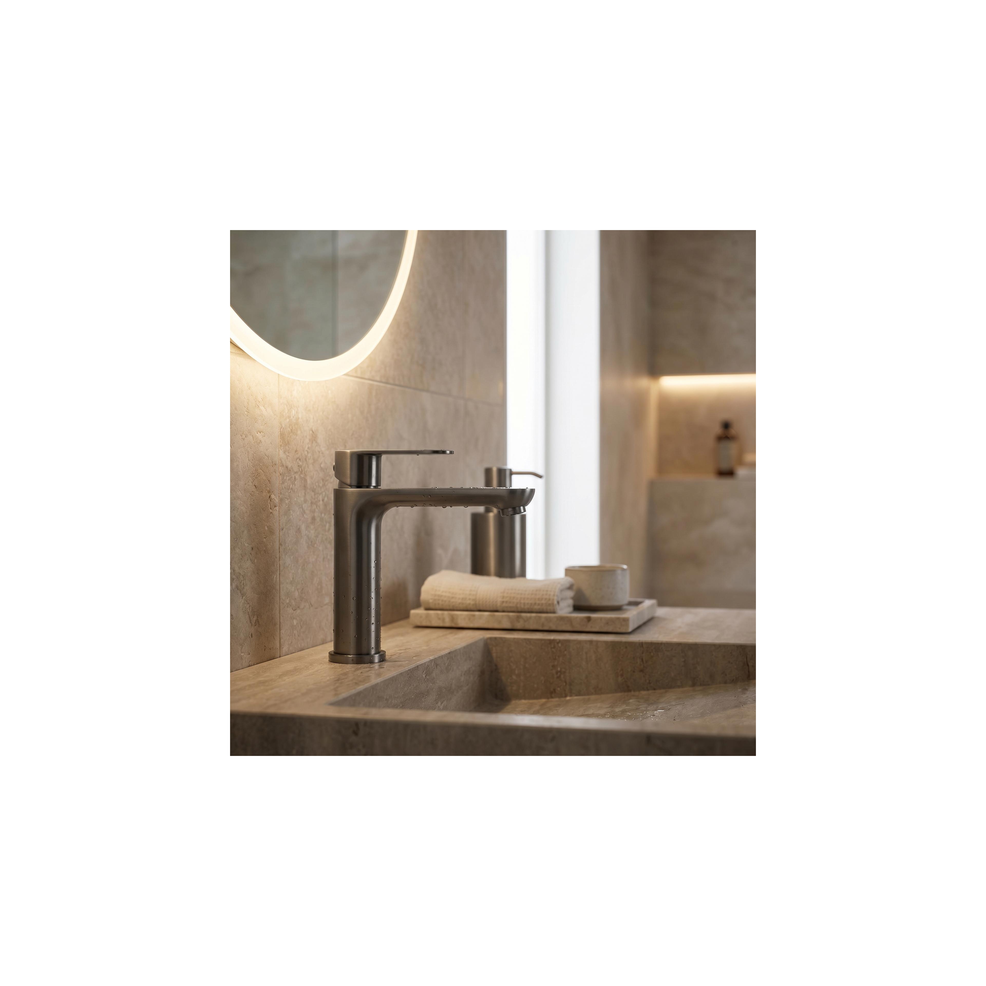 Bathroom faucet Rea Logan Titan