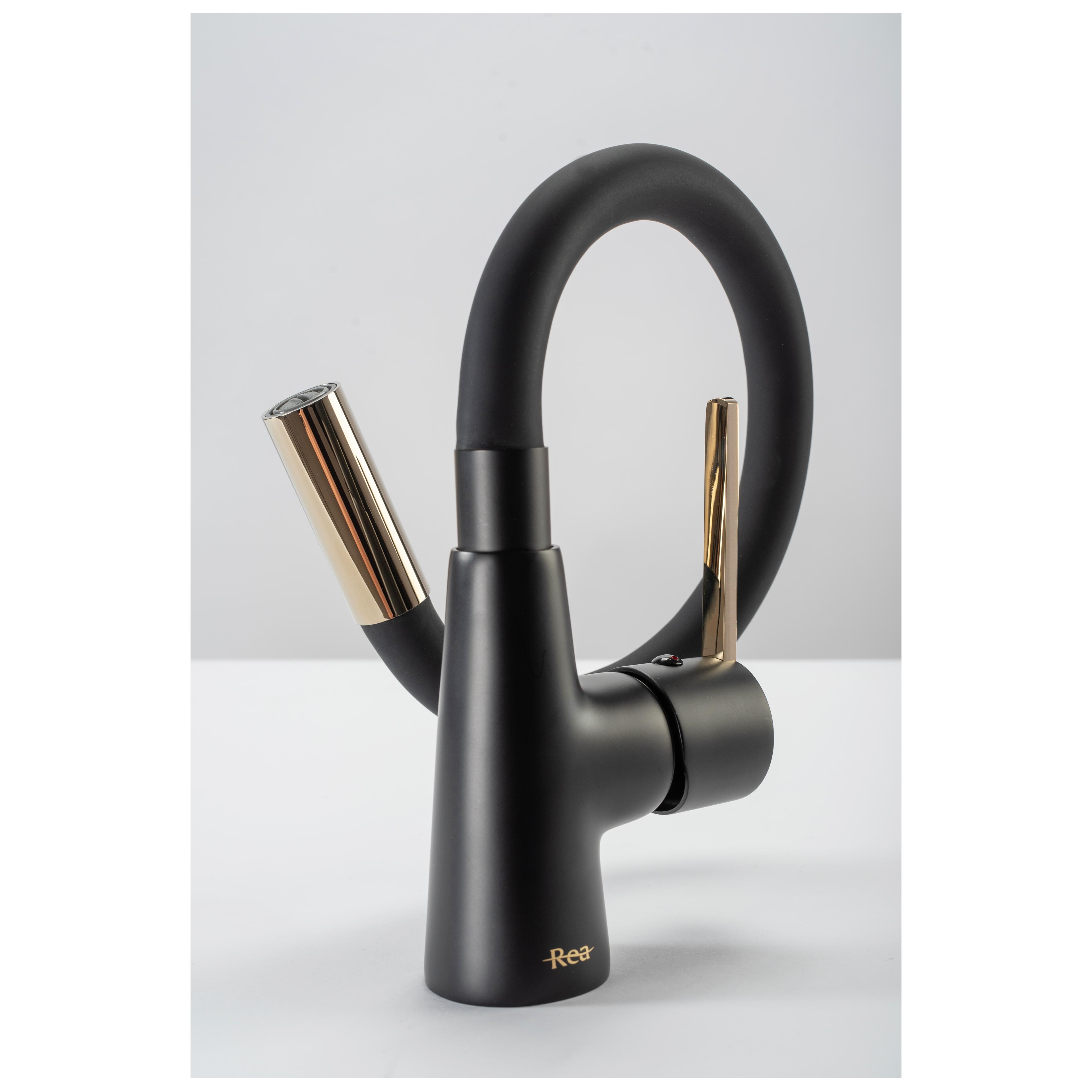 Keukenkraan Rea Icon Black/Gold