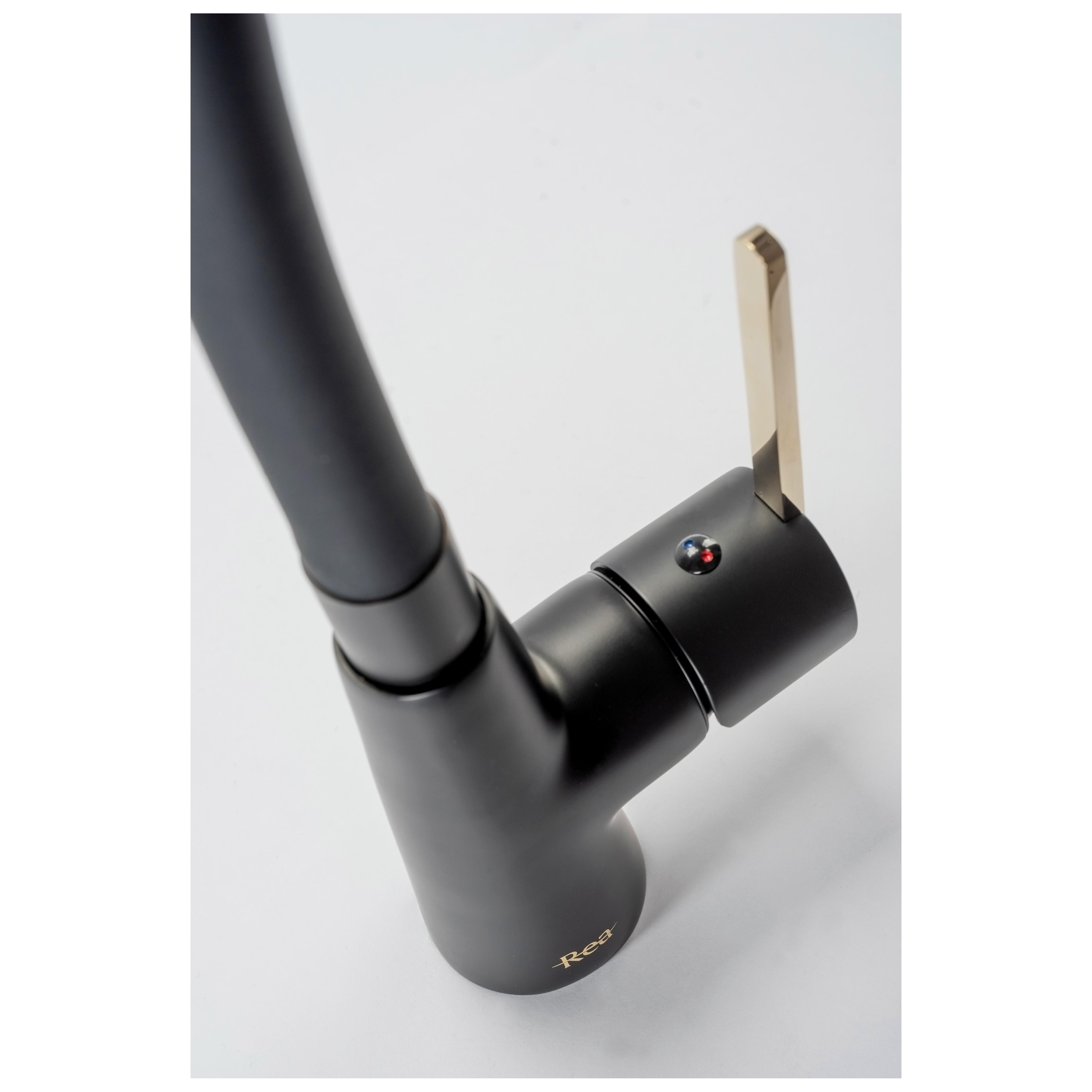 Keukenkraan Rea Icon Black/Gold